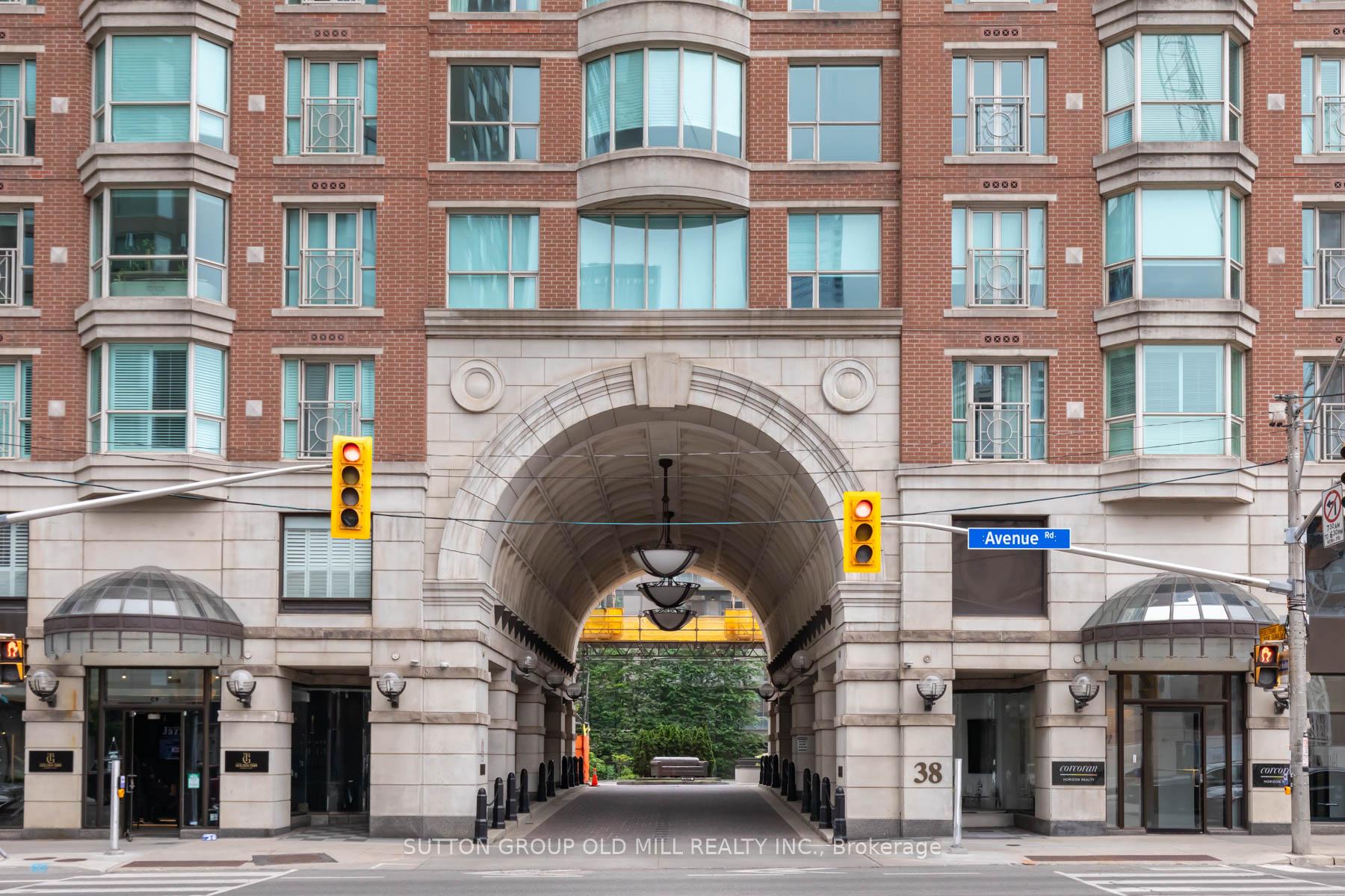 38 Avenue Road  #700