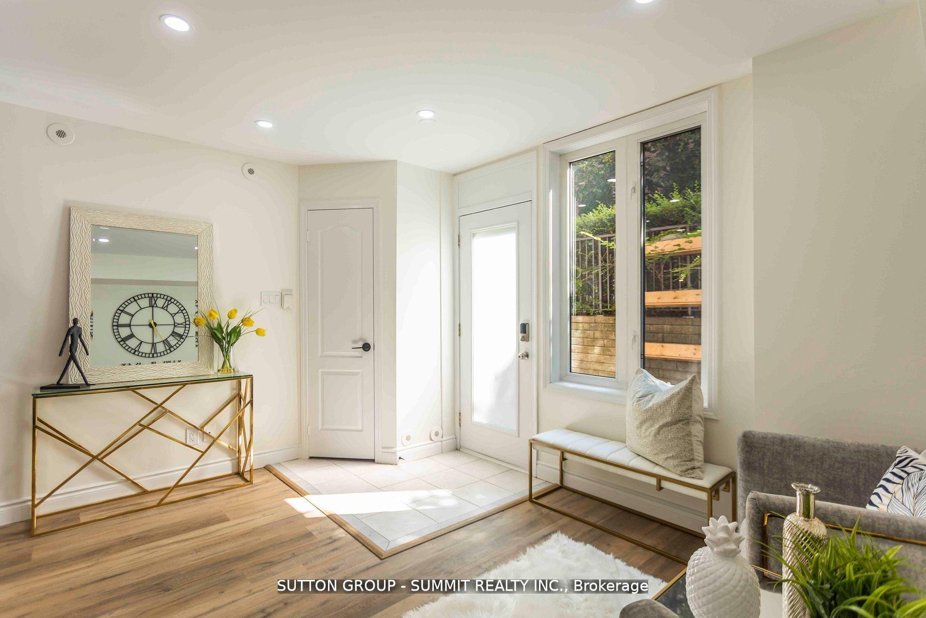 12 Douro Street  #421