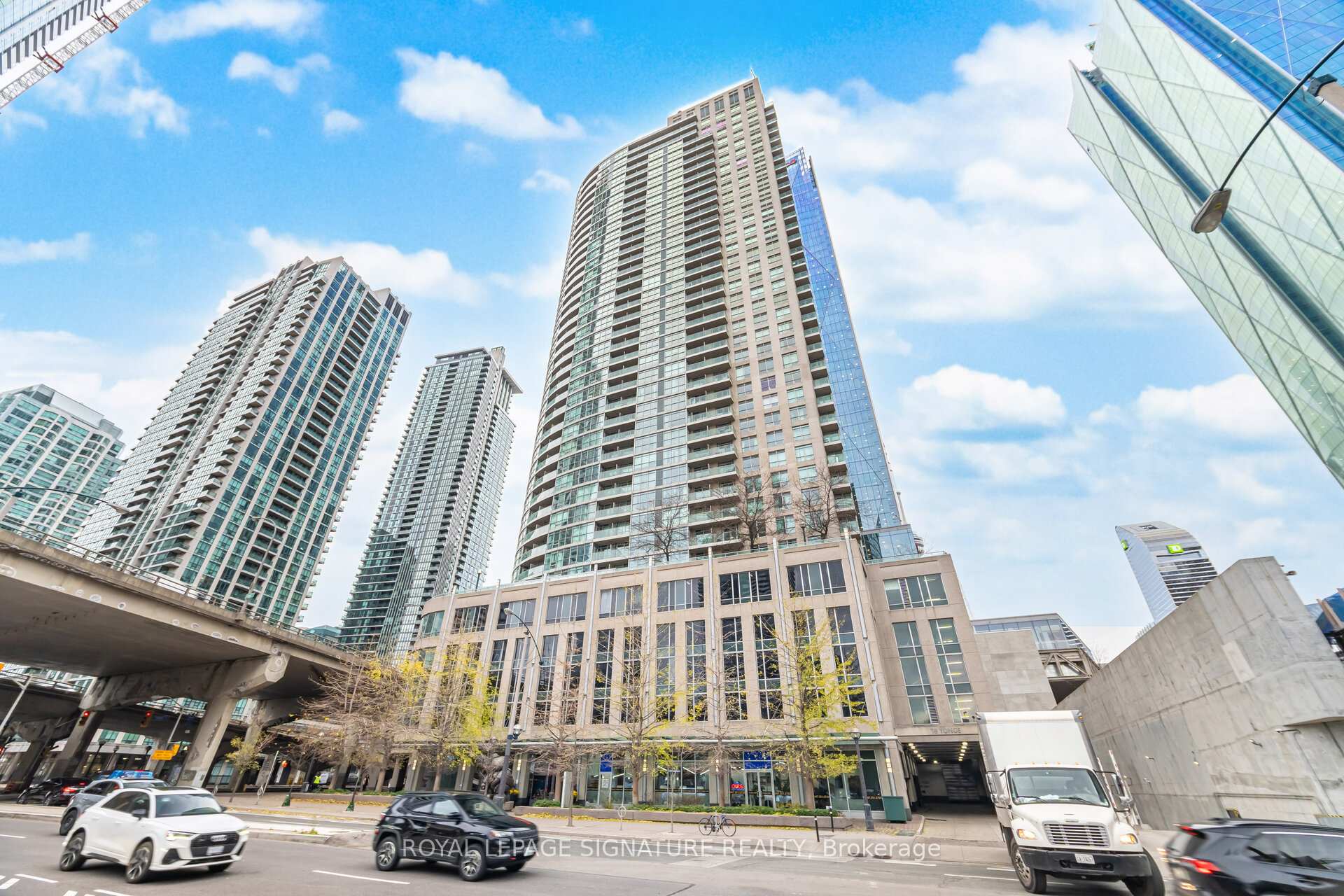18 Yonge Street  #3112