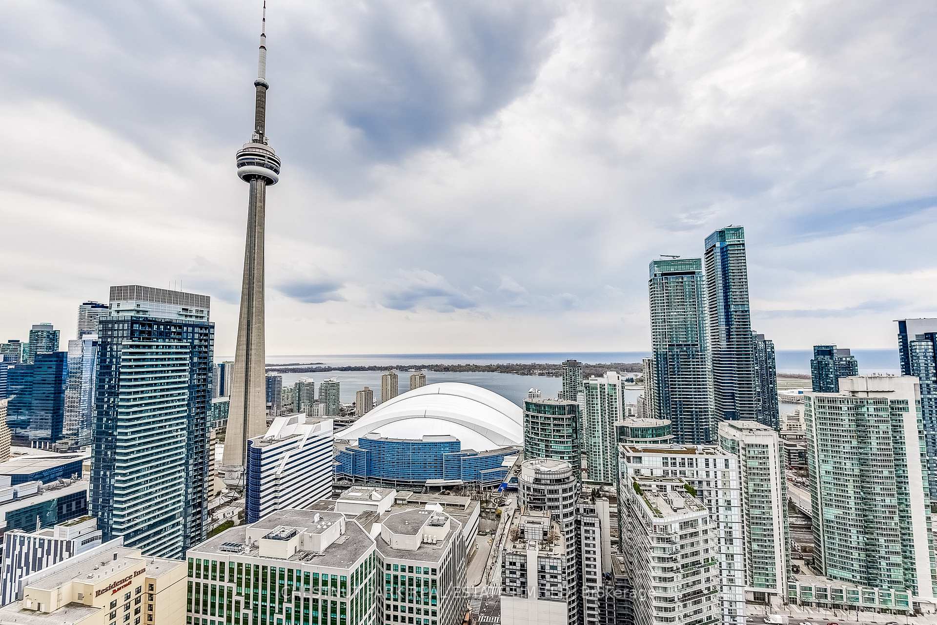 88 Blue Jays Way  #4005