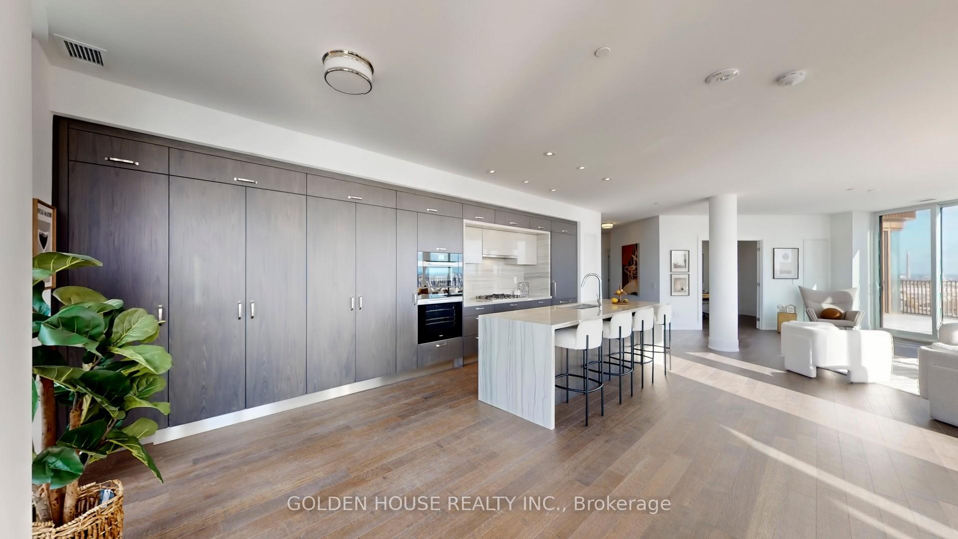 155 Merchants' Wharf N/A  LPH22