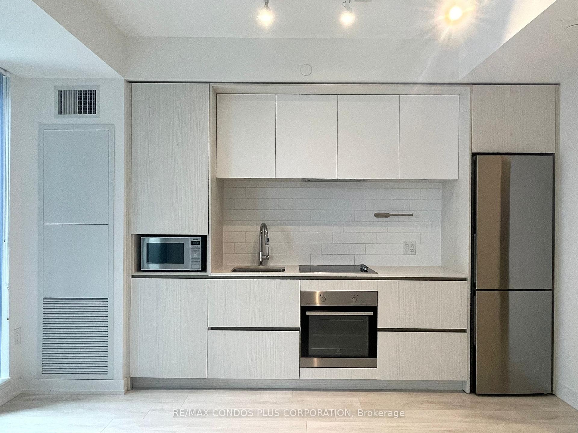 225 Sumach Street  #702