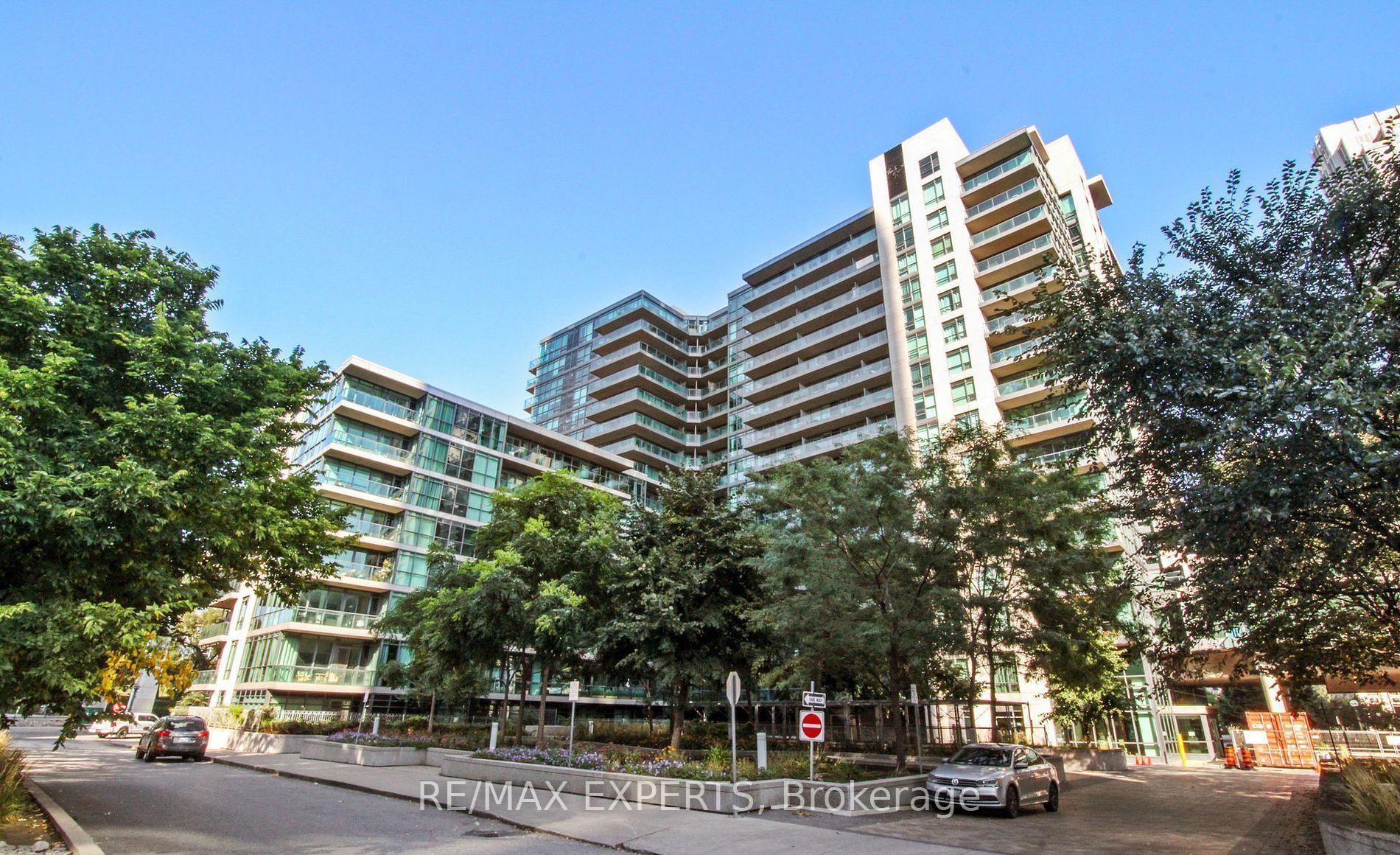 209 Fort York Boulevard  #355