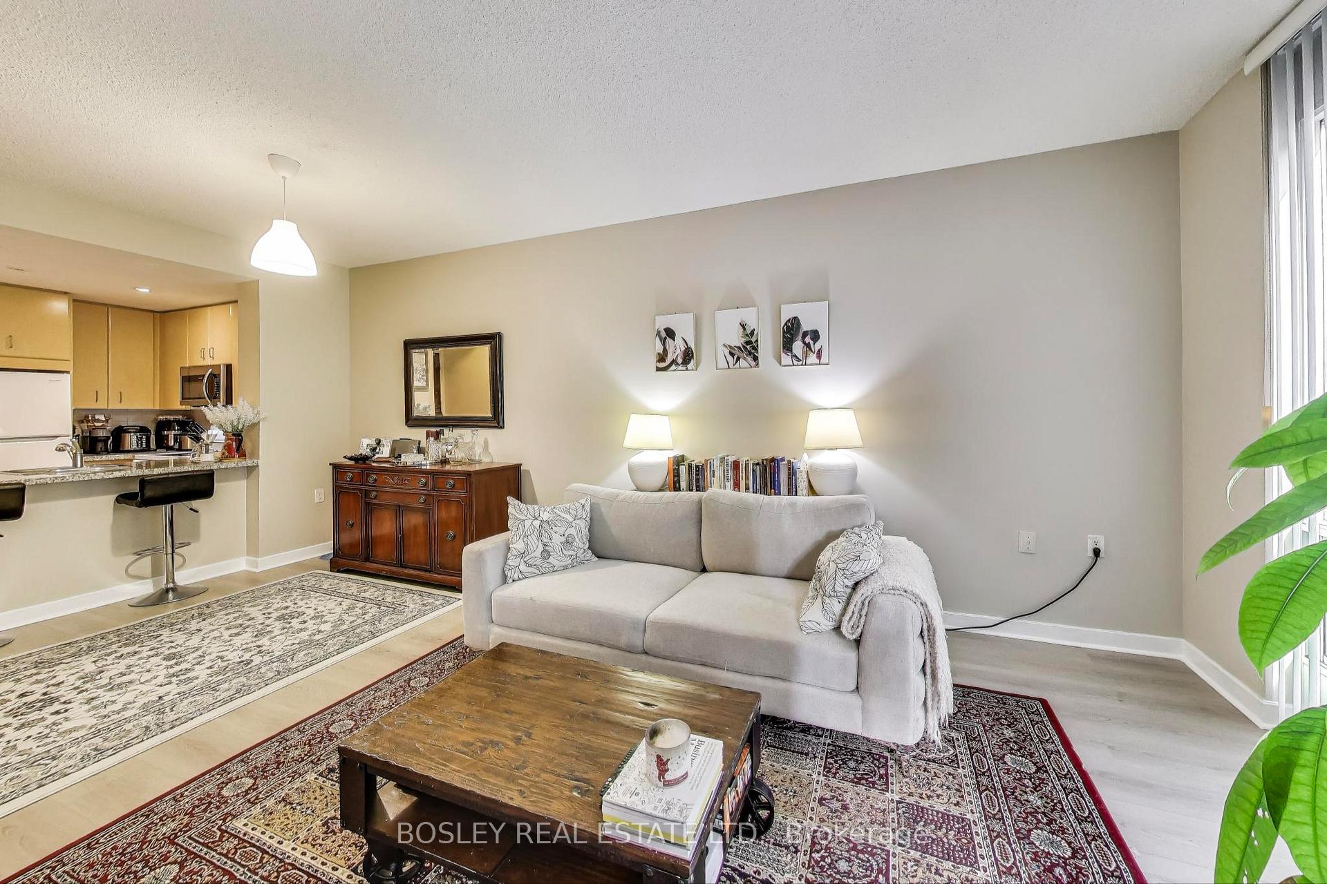 85 Bloor Street E #1007