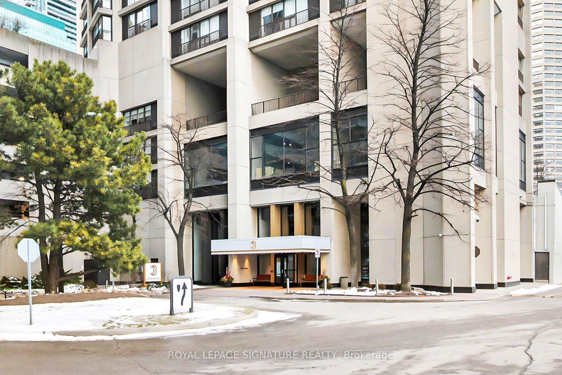 33 Harbour Square  410/204