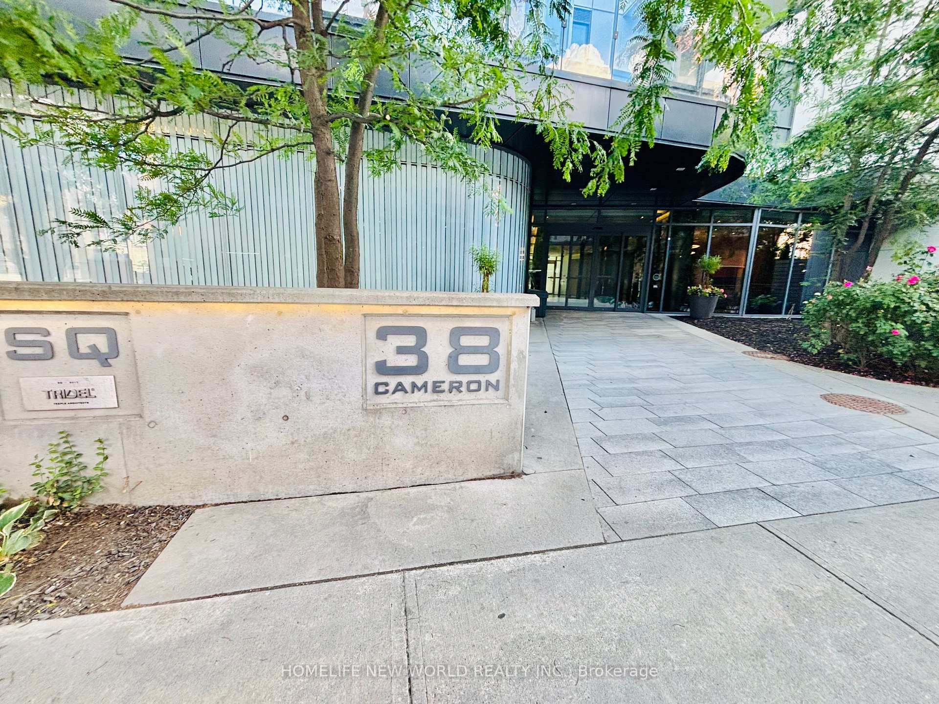 38 Cameron Street  #423