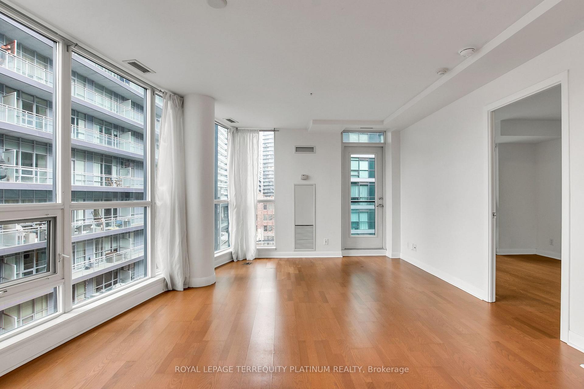 600 Fleet Street  #727