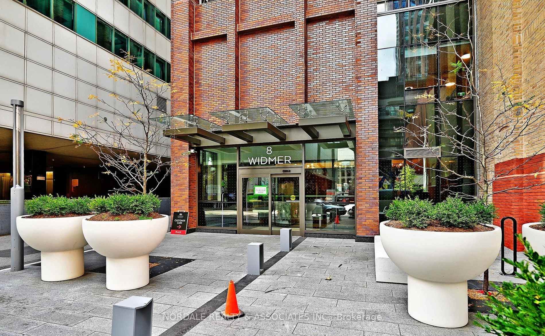 8 Widmer Street  SPH12