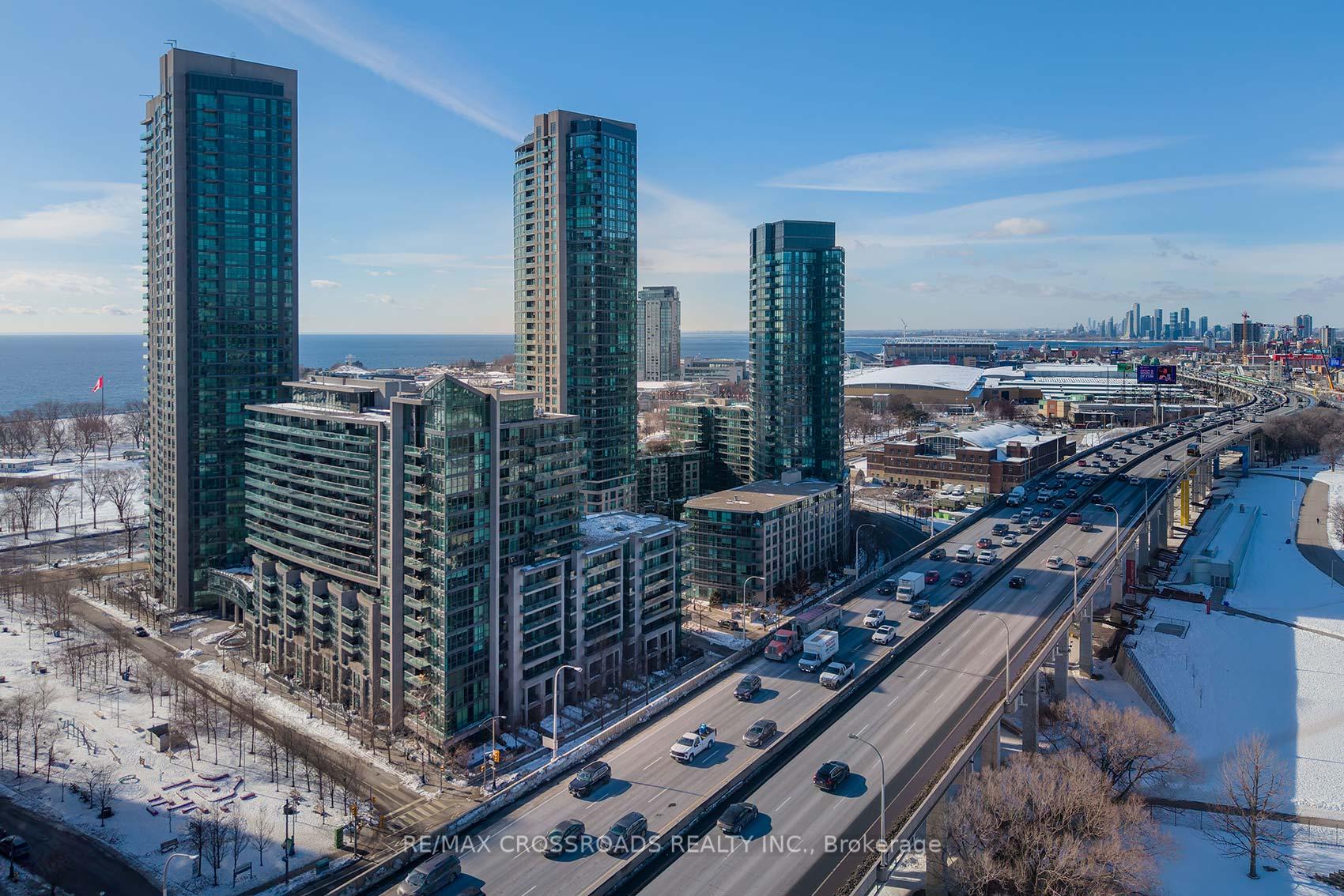 209 Fort York Boulevard  #755