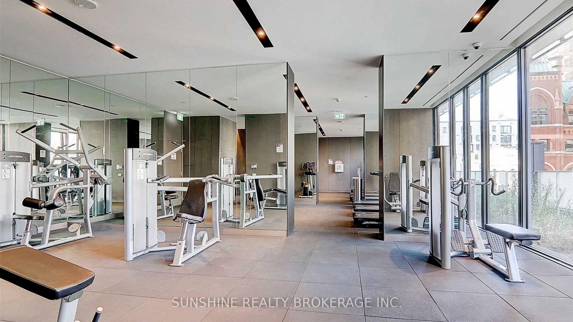 25 Richmond Street E #422