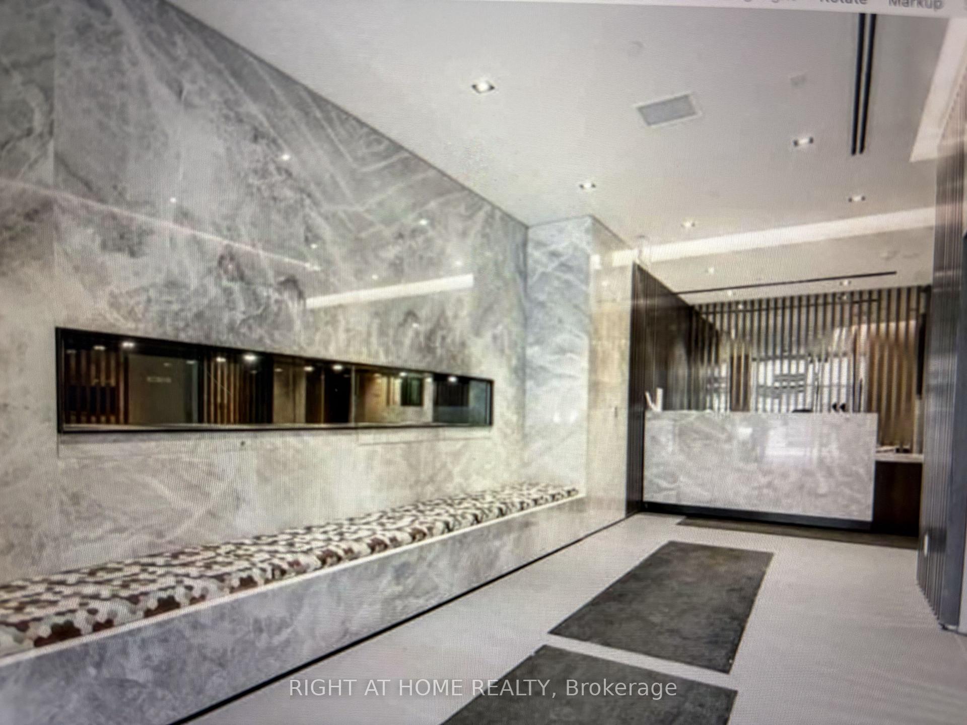 215 Queen Street W #1907