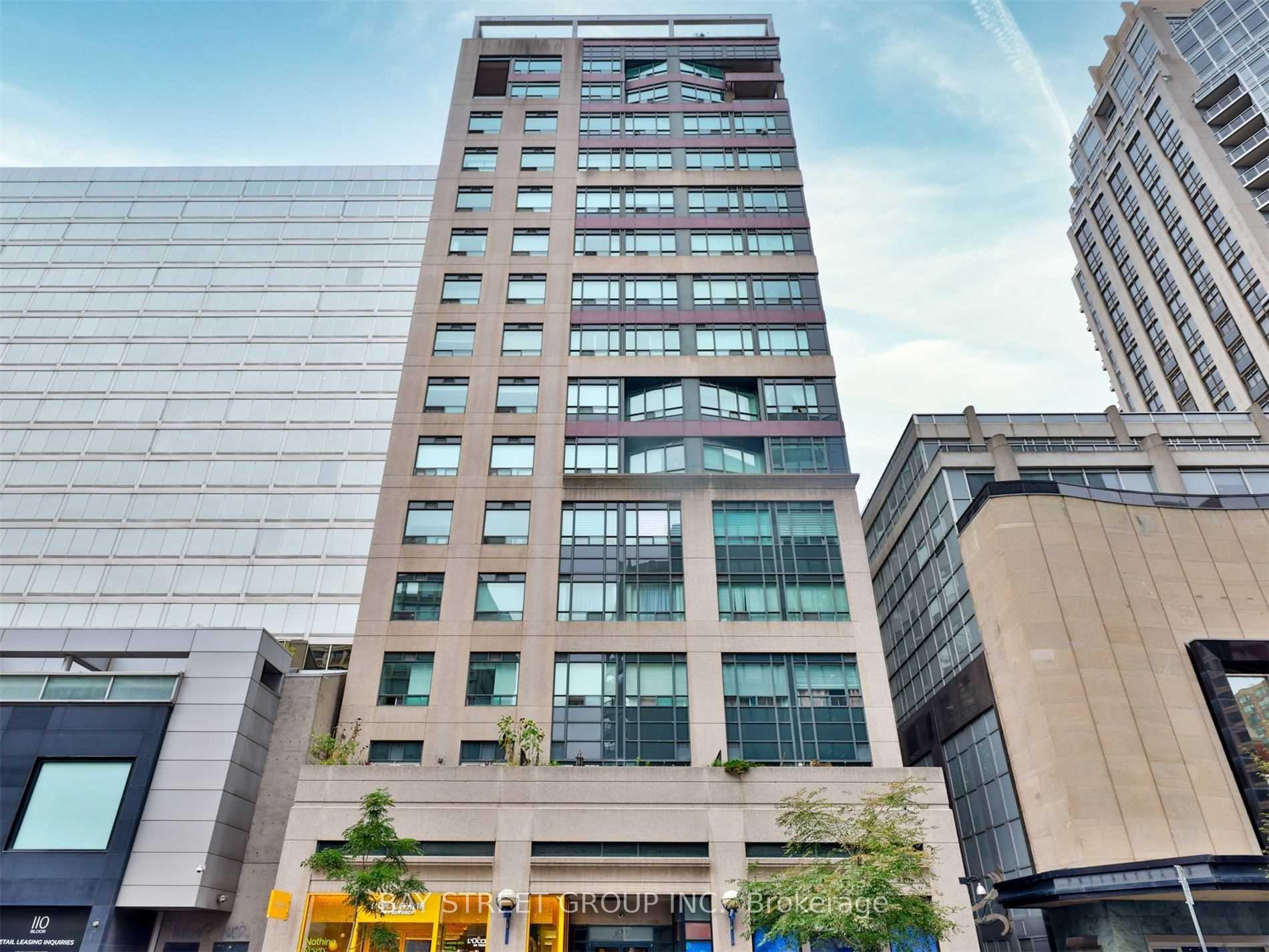 102 Bloor Street W #1001