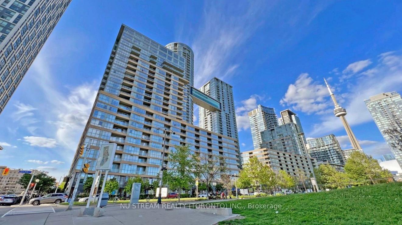 151 Dan Leckie Way  #953