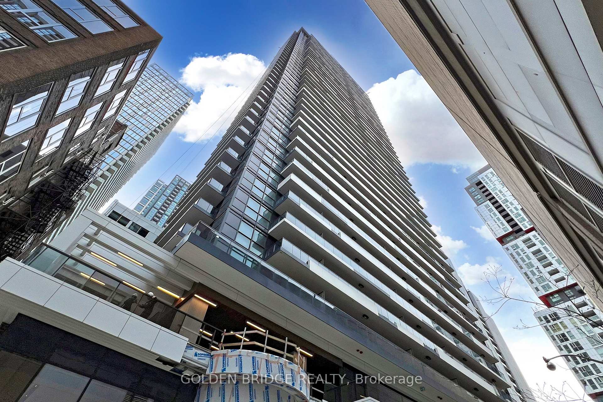 38 Widmer Street  #3611