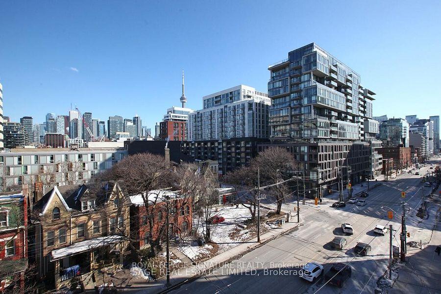 140 Bathurst Street  #207