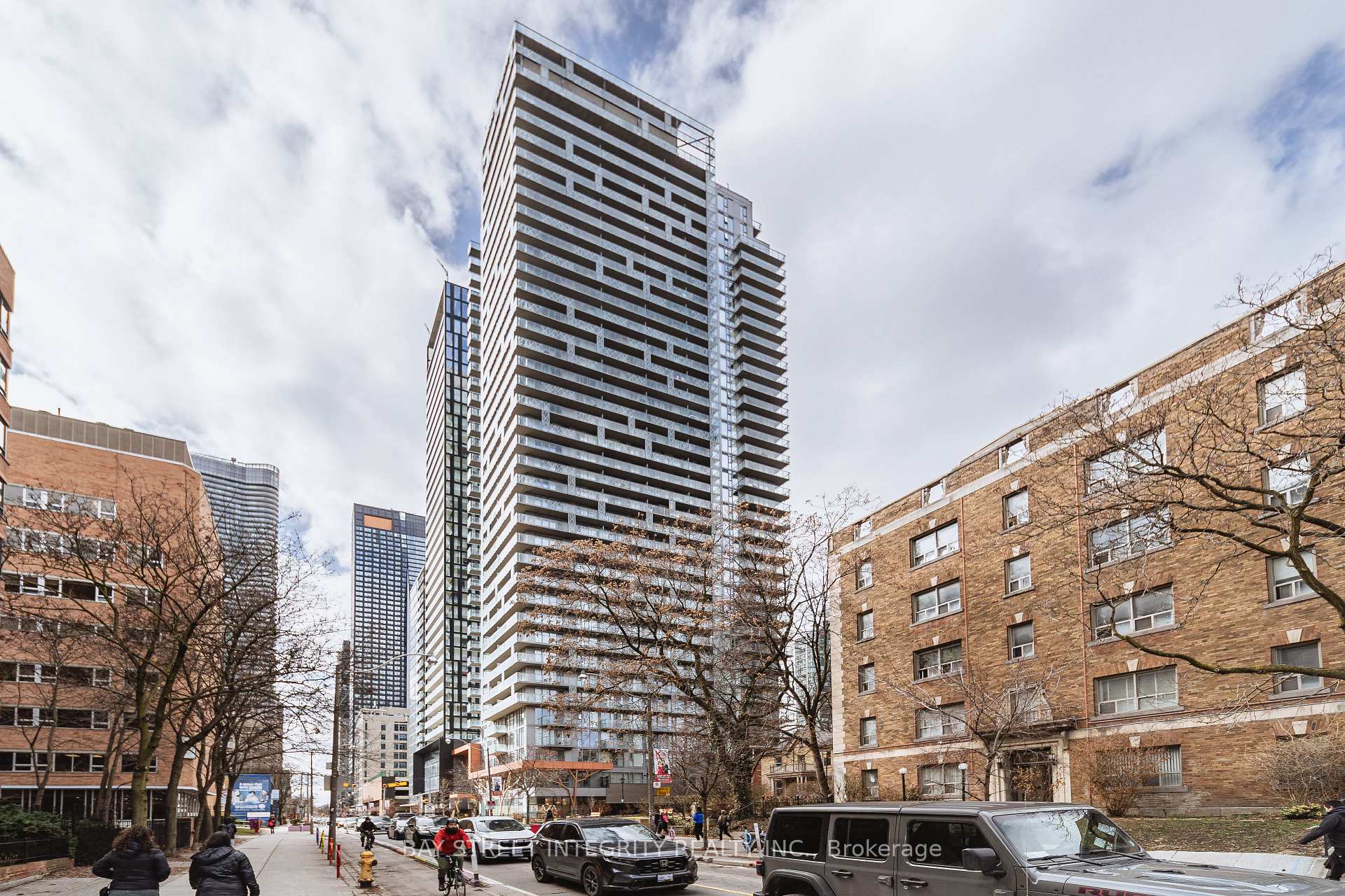 50 Wellesley E Street  #2801