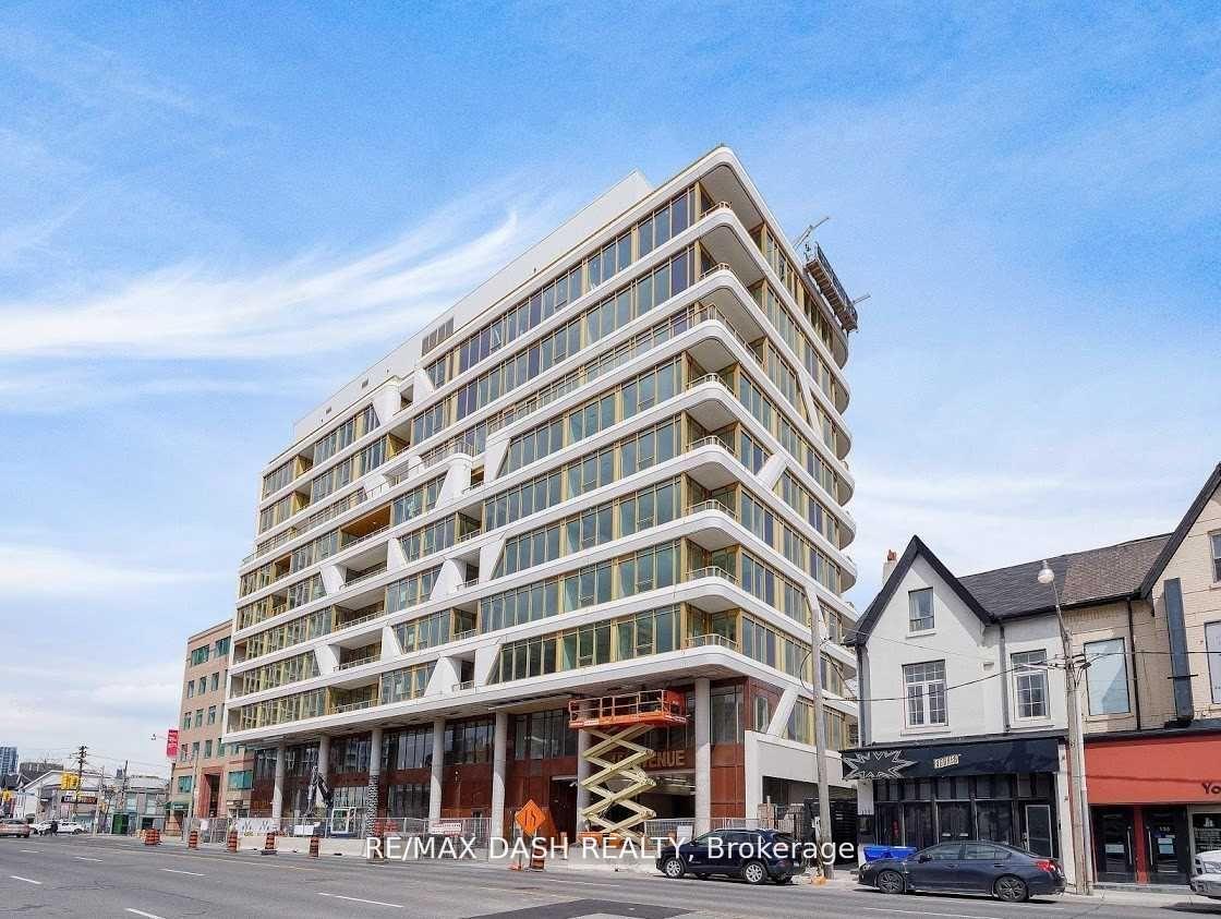 151 AVENUE Road  #602