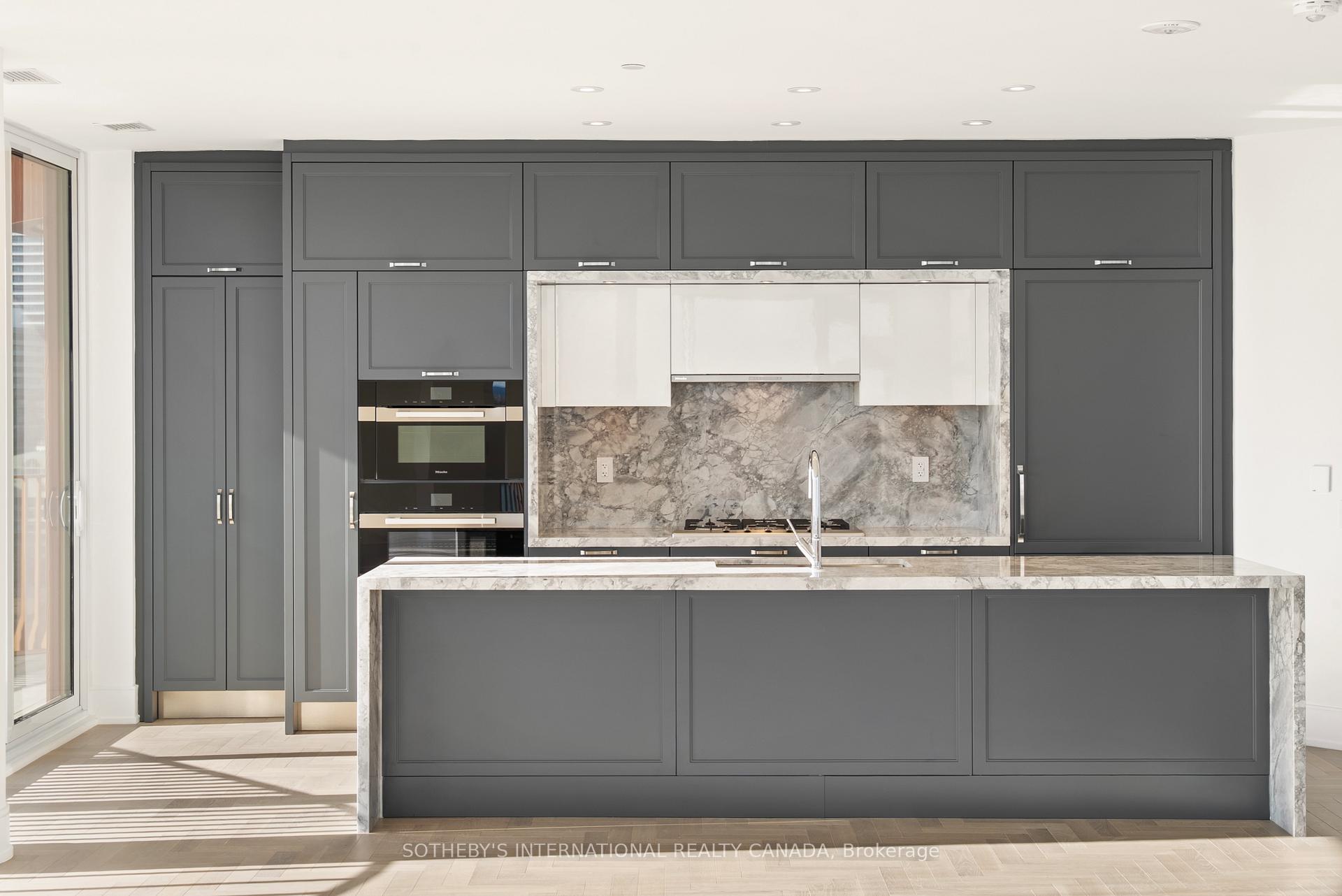 155 Merchants' Wharf N/A  #1322