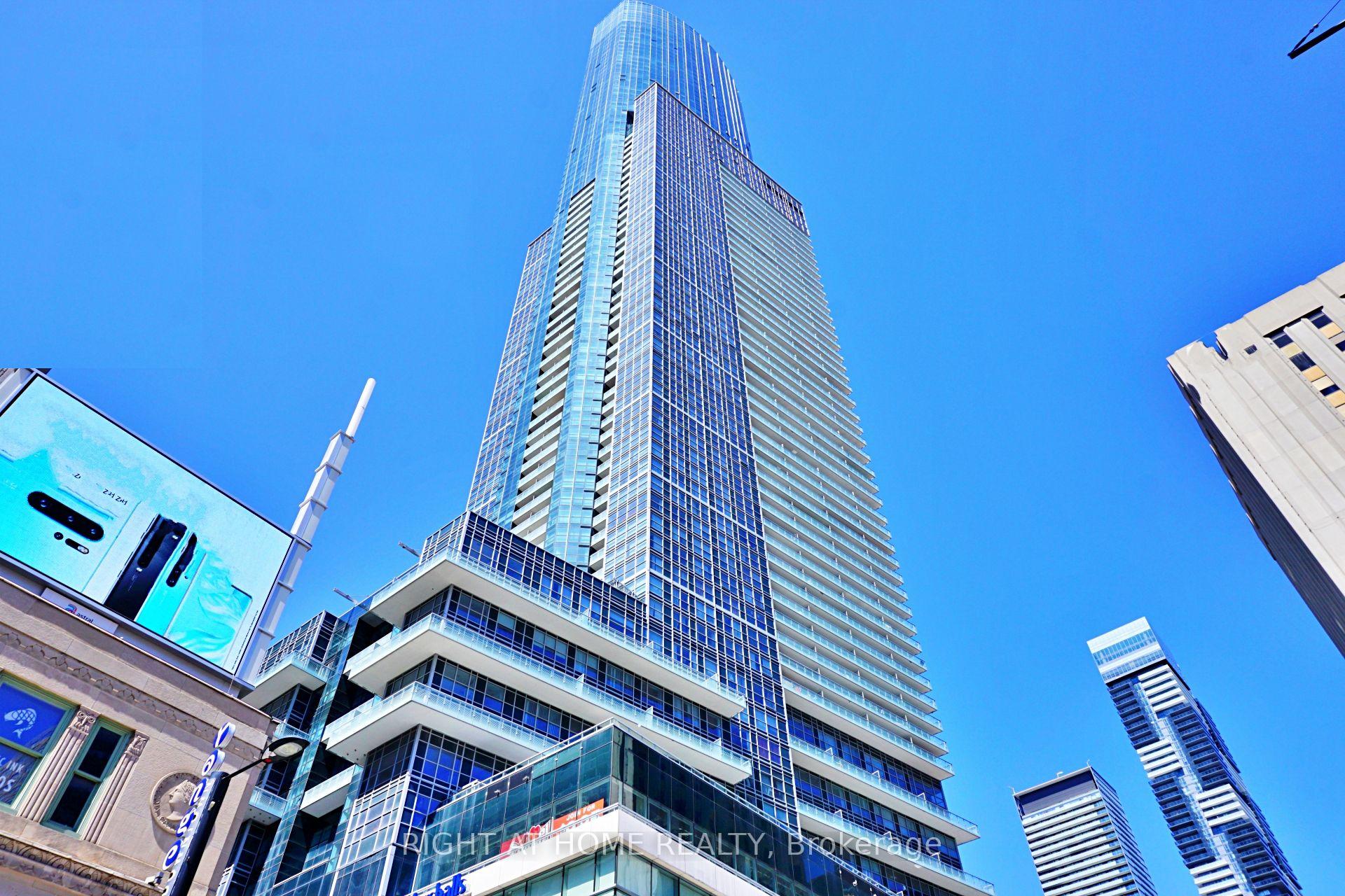 386 Yonge Street  #4207
