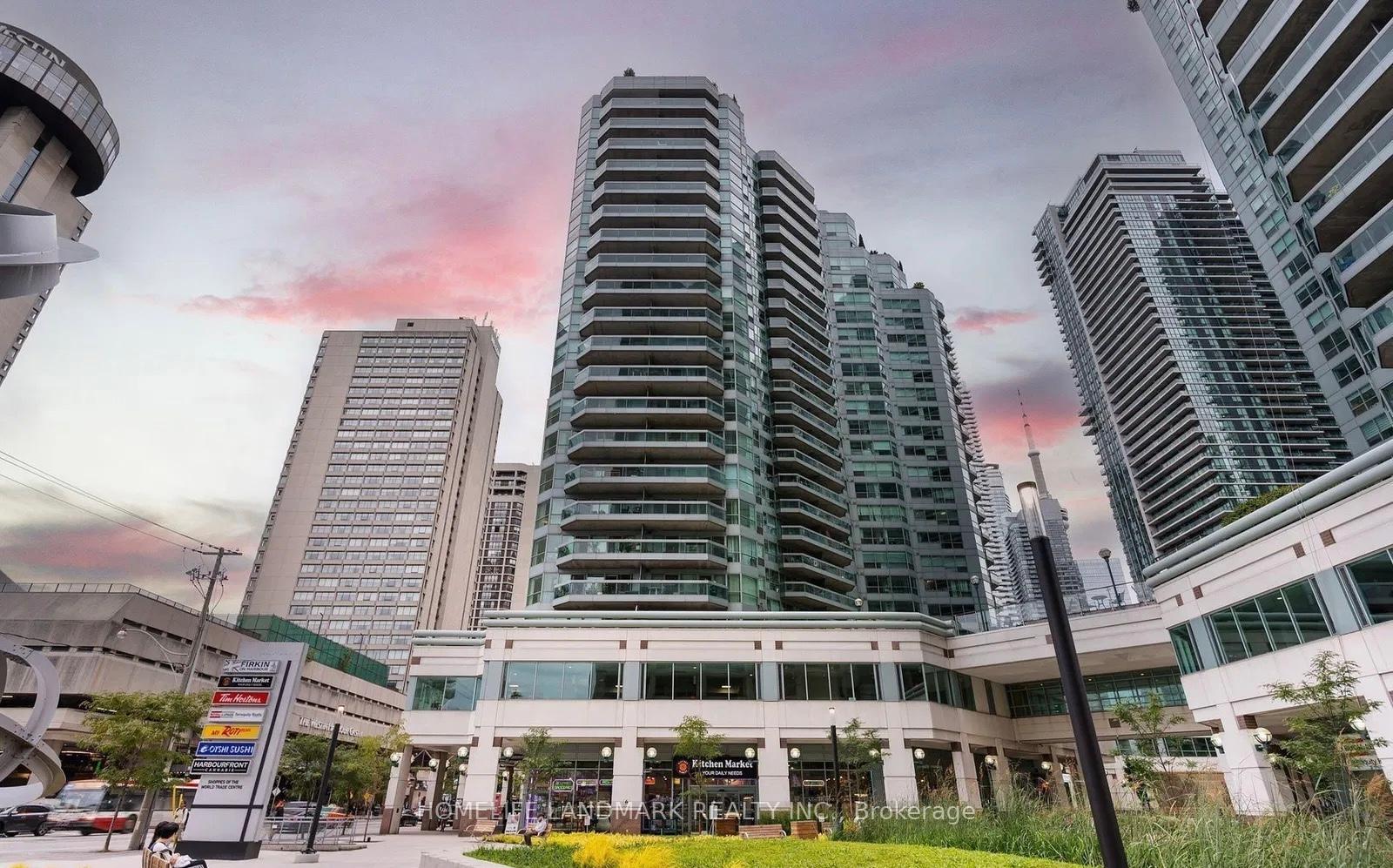 10 Queens Quay W #408