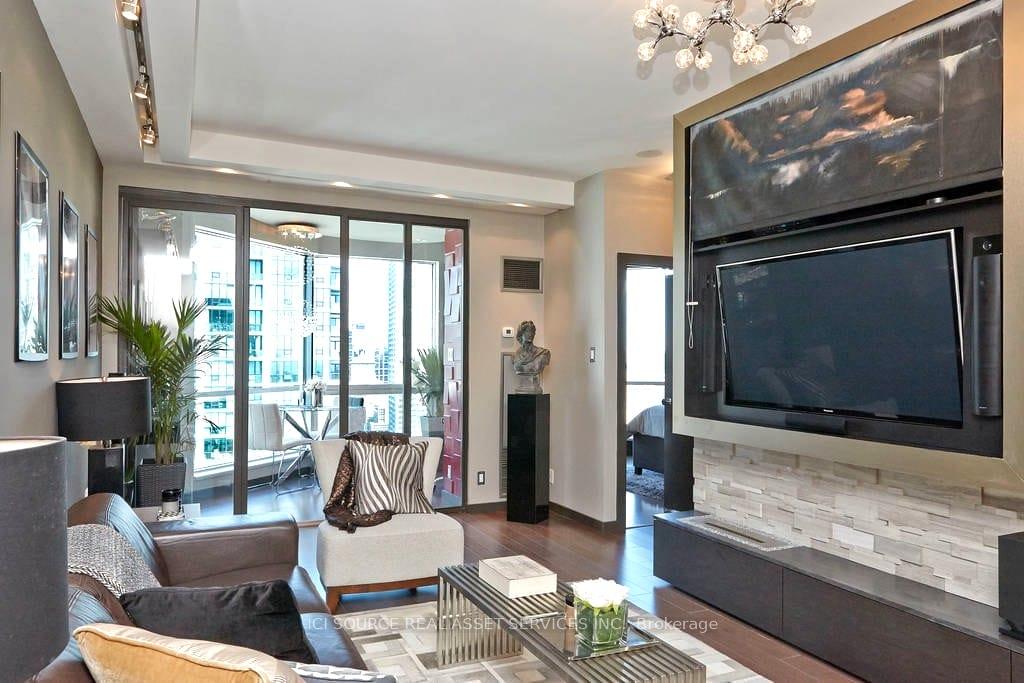 10 Yonge Street  #3604