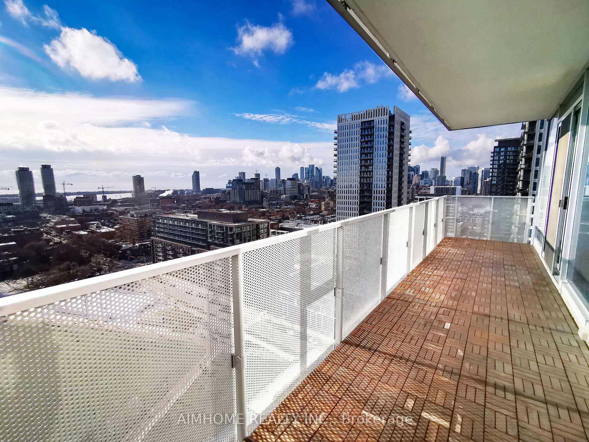 20 Tubman Avenue  #1810