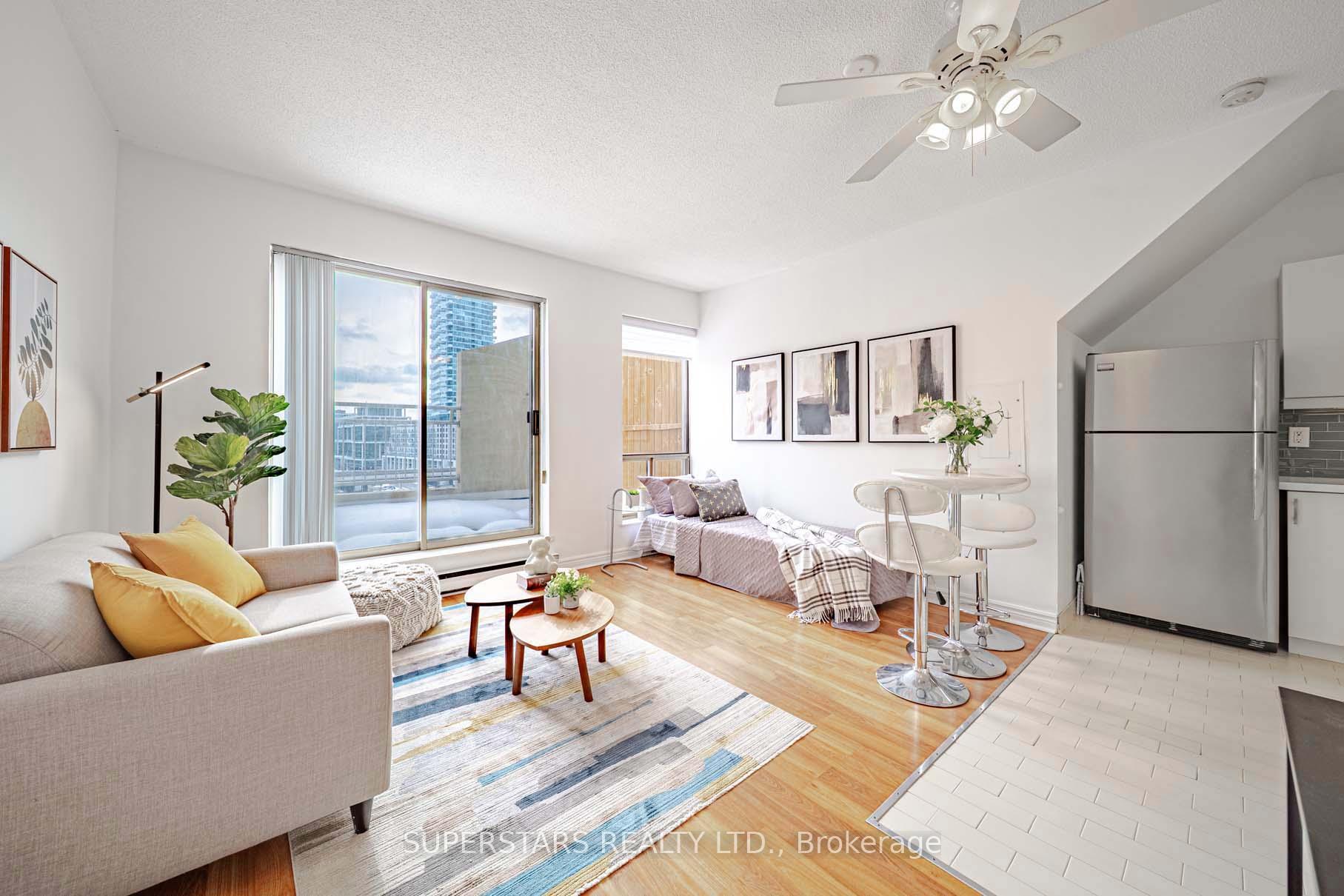 65 Scadding Avenue  PH16