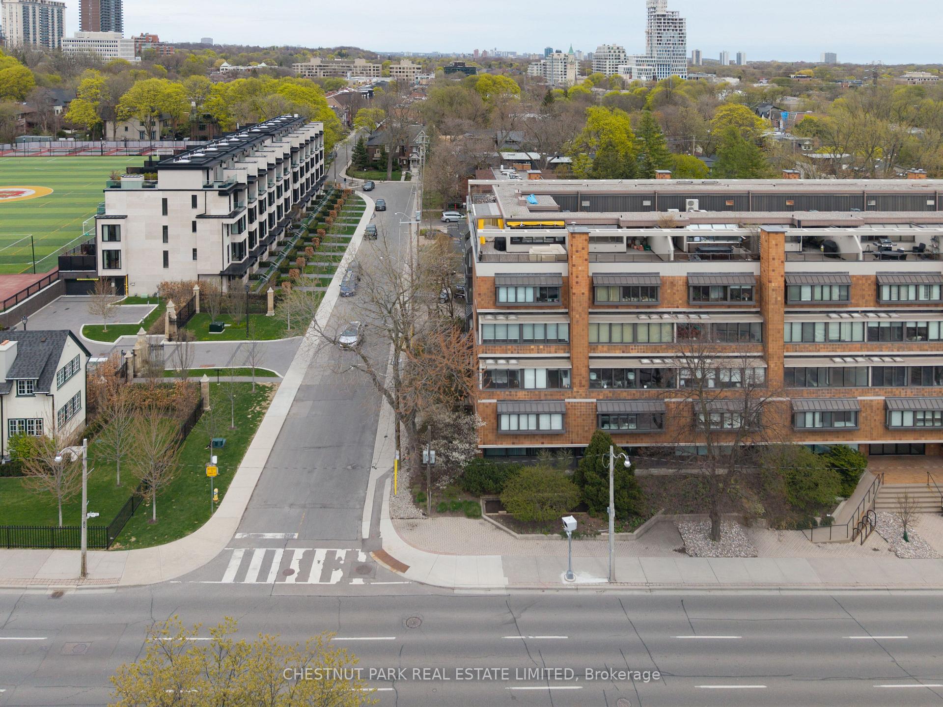 40 Oaklands Avenue  #203