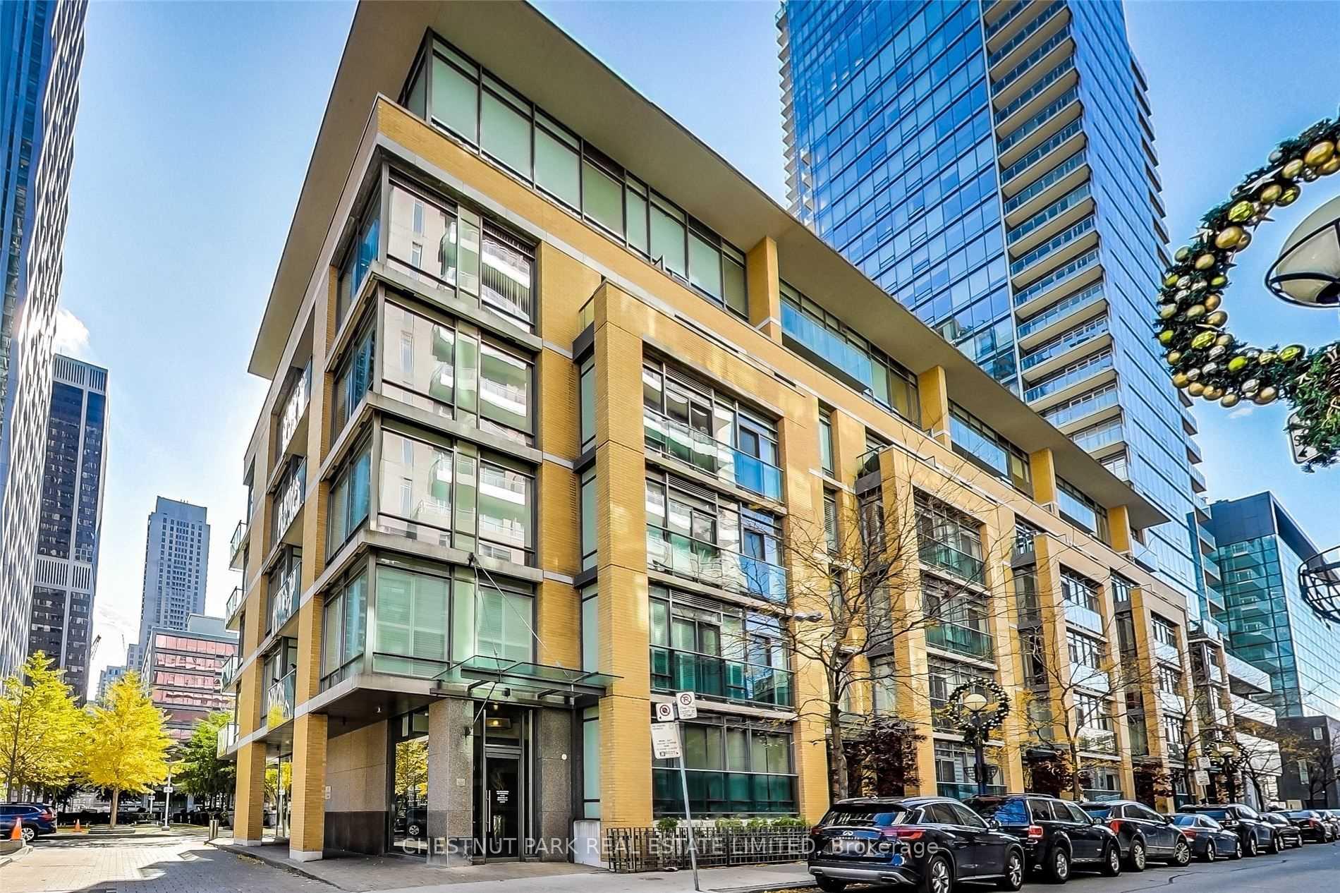 21 Scollard Street  #401