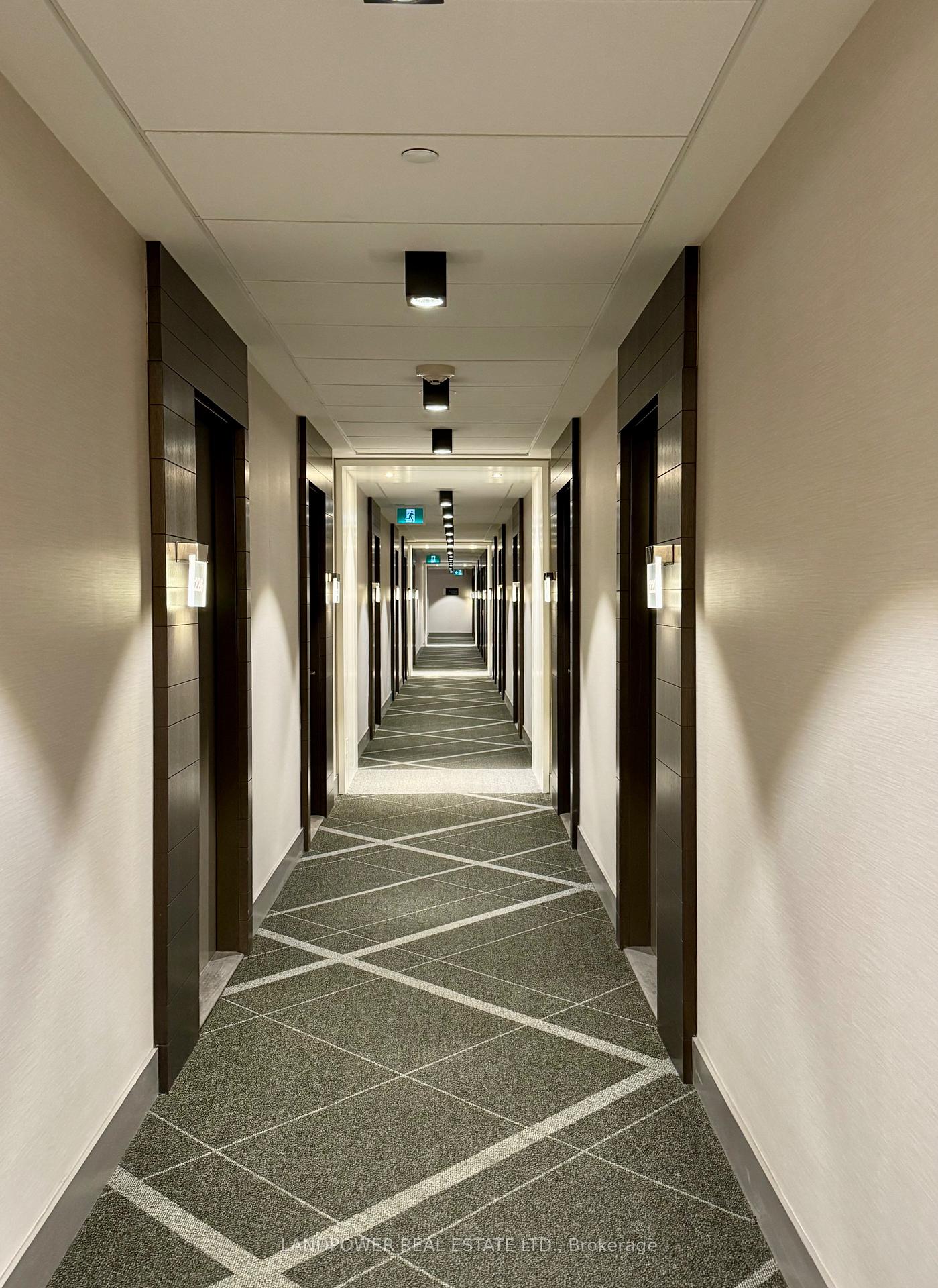 55 Merchants' Wharf N/A  #235