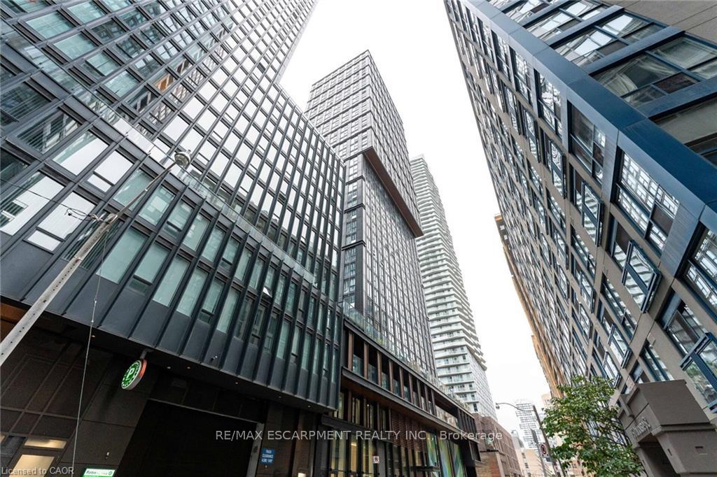 82 Dalhousie Street  #909