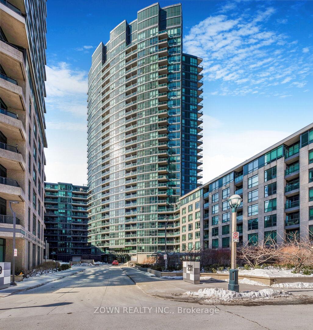 231 Fort York Boulevard  #220