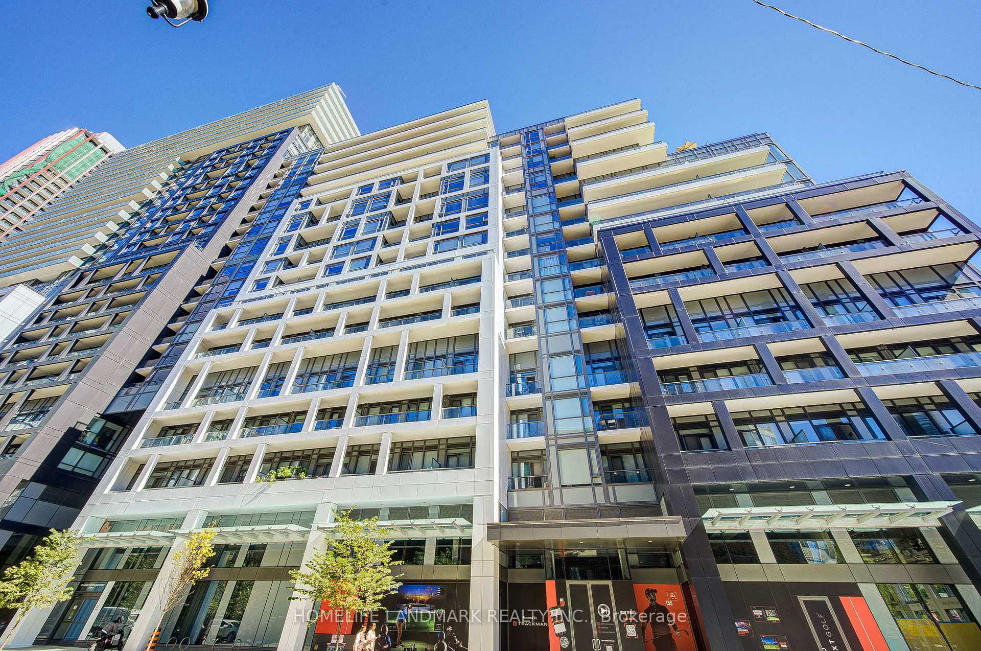 550 121 Lower Sherbourne Street 