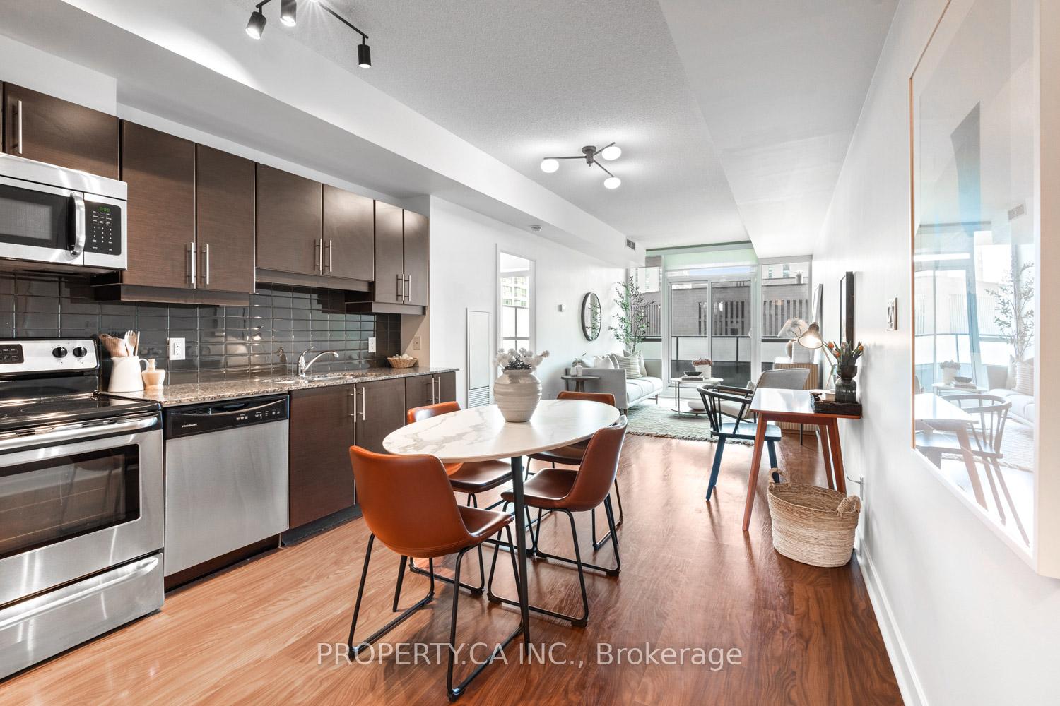 33 Bay Street  #414
