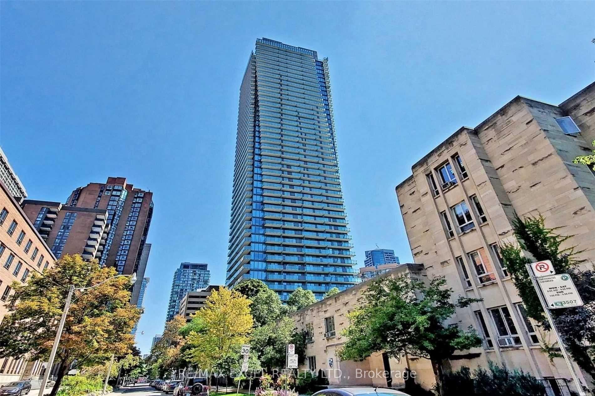 65 St Mary Street  #810