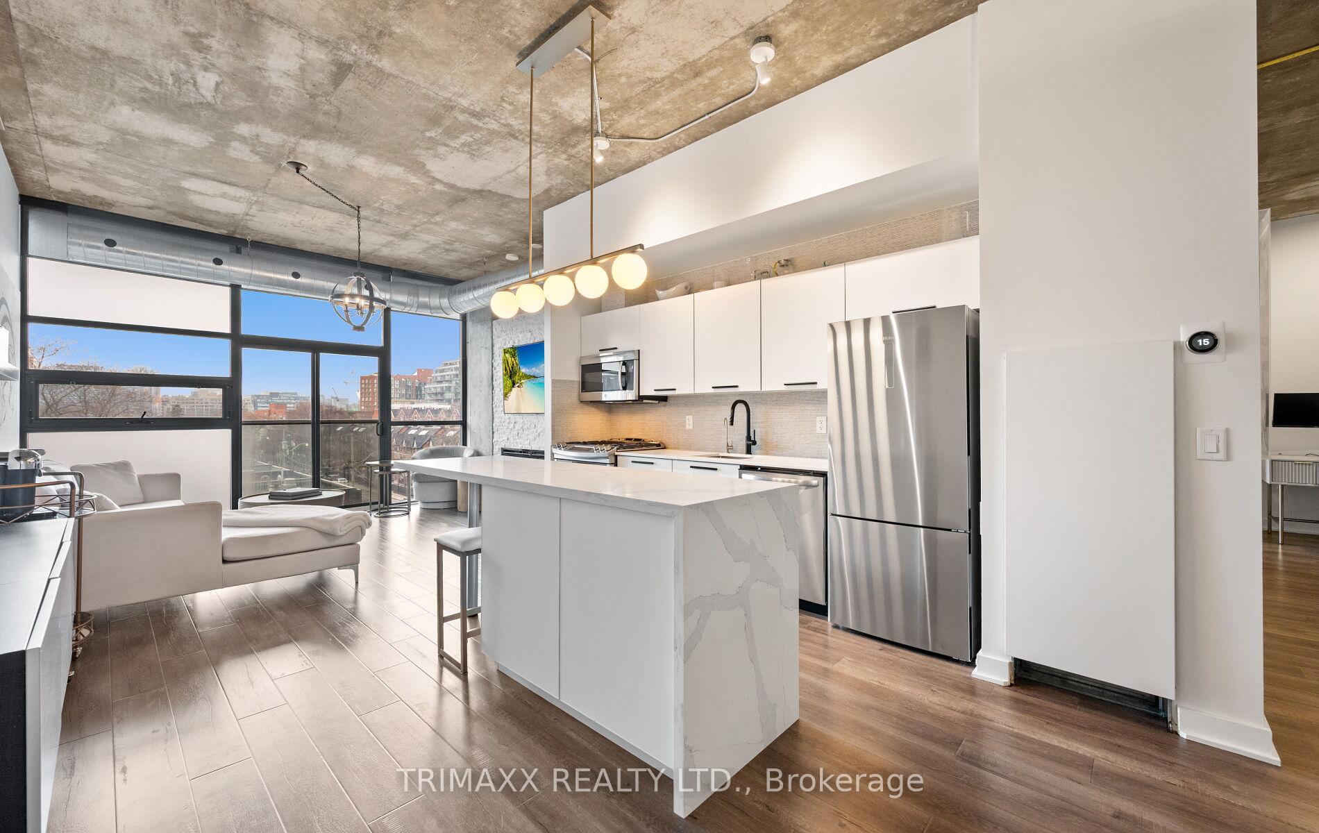 60 Bathurst Street  #403