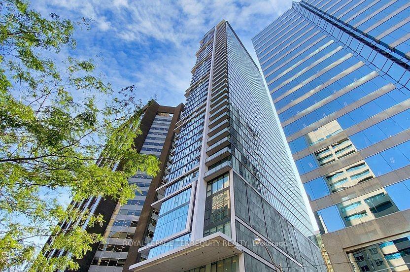 426 University Avenue  PH101