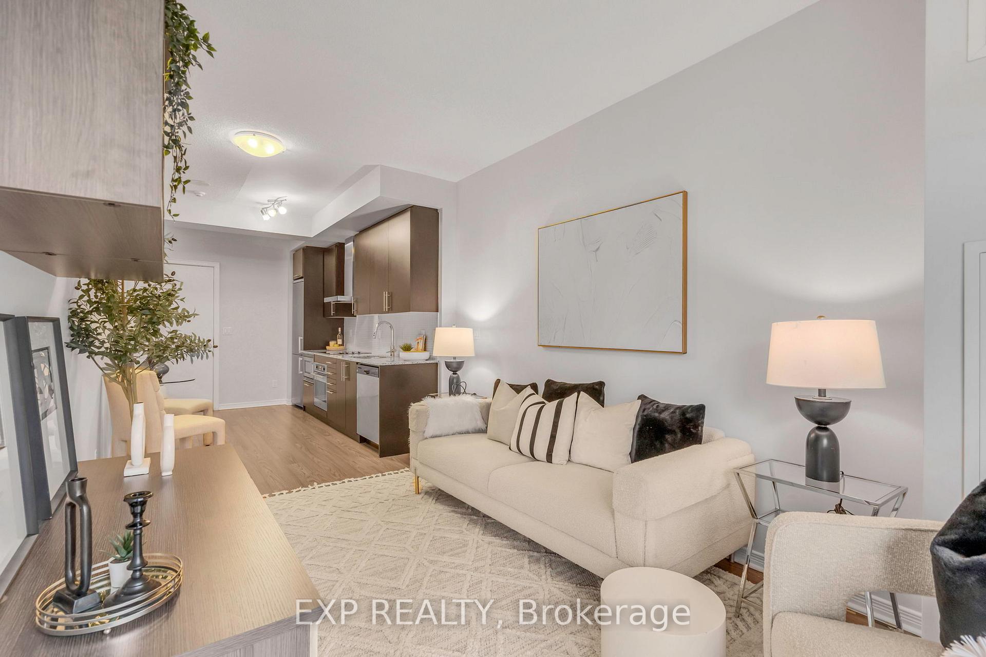 352 Front Street W #2021