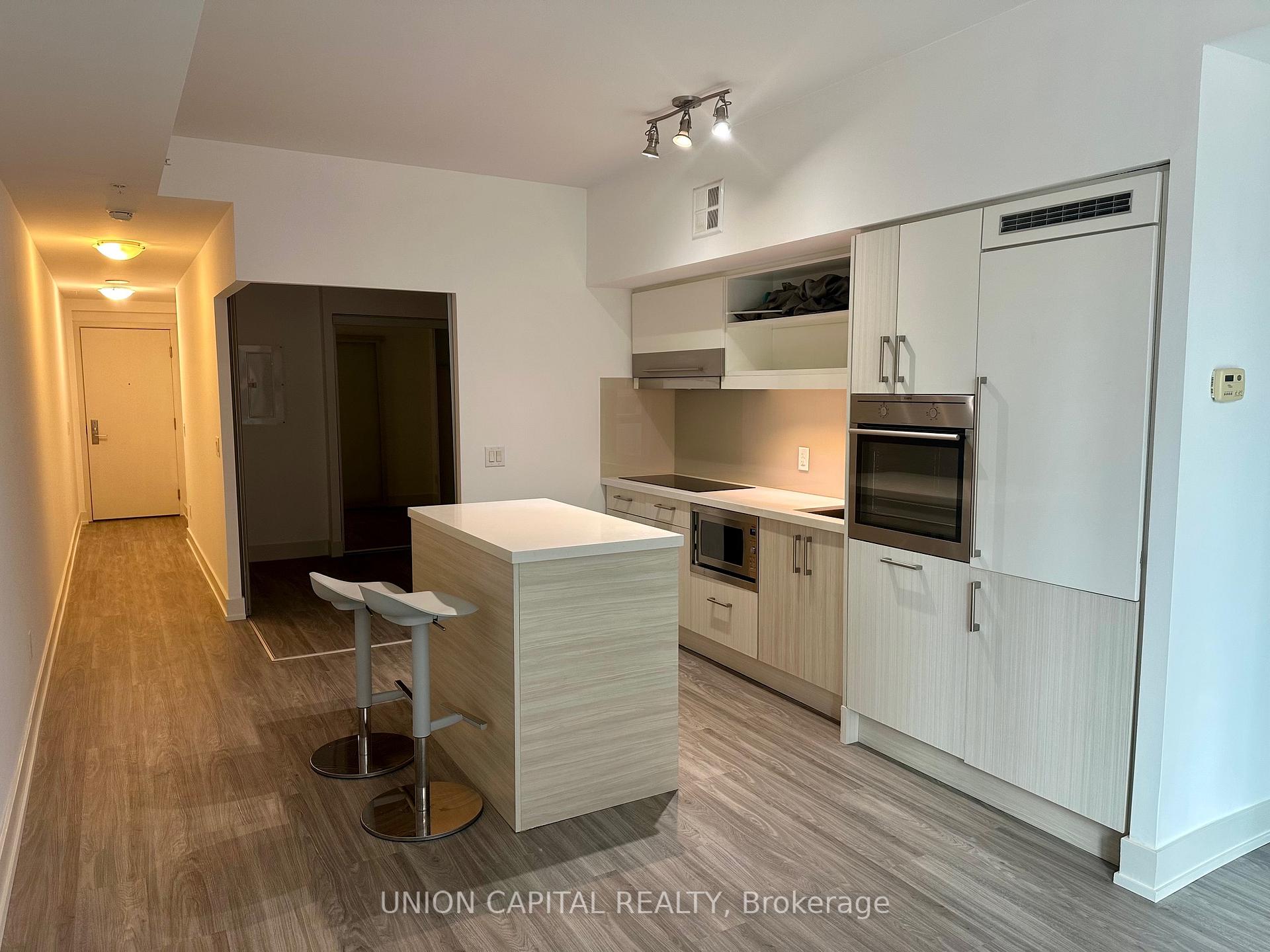 39 Sherbourne Street  #501