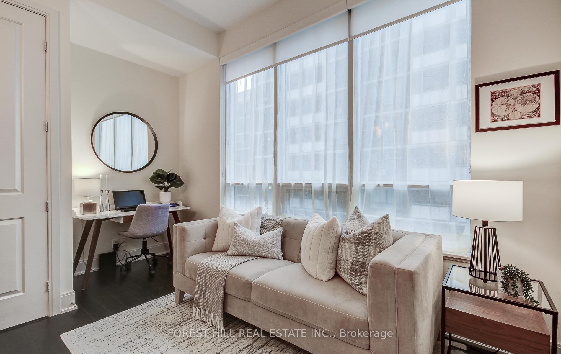 21 Balmuto Street  #1403