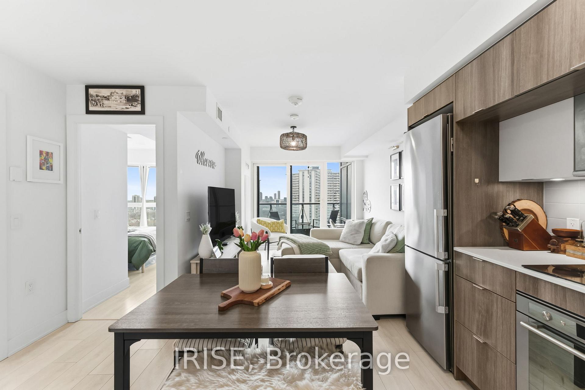 585 Bloor St N/A E #2019