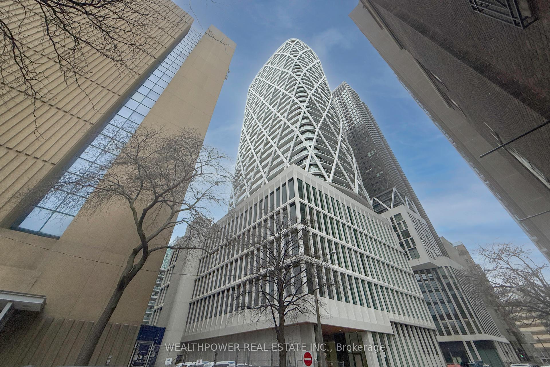 230 simcoe Street  #2516