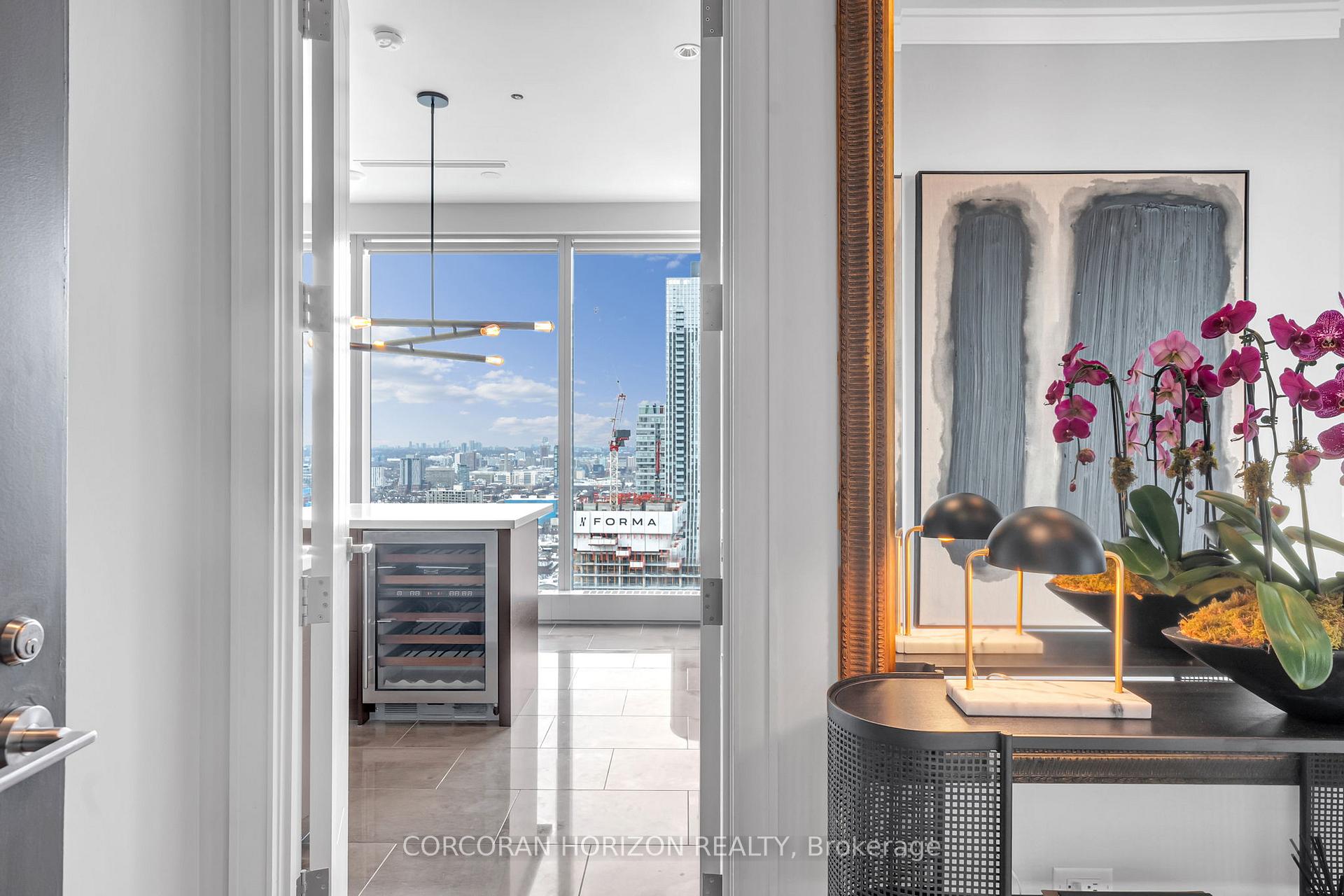 183 Wellington Street W #3303
