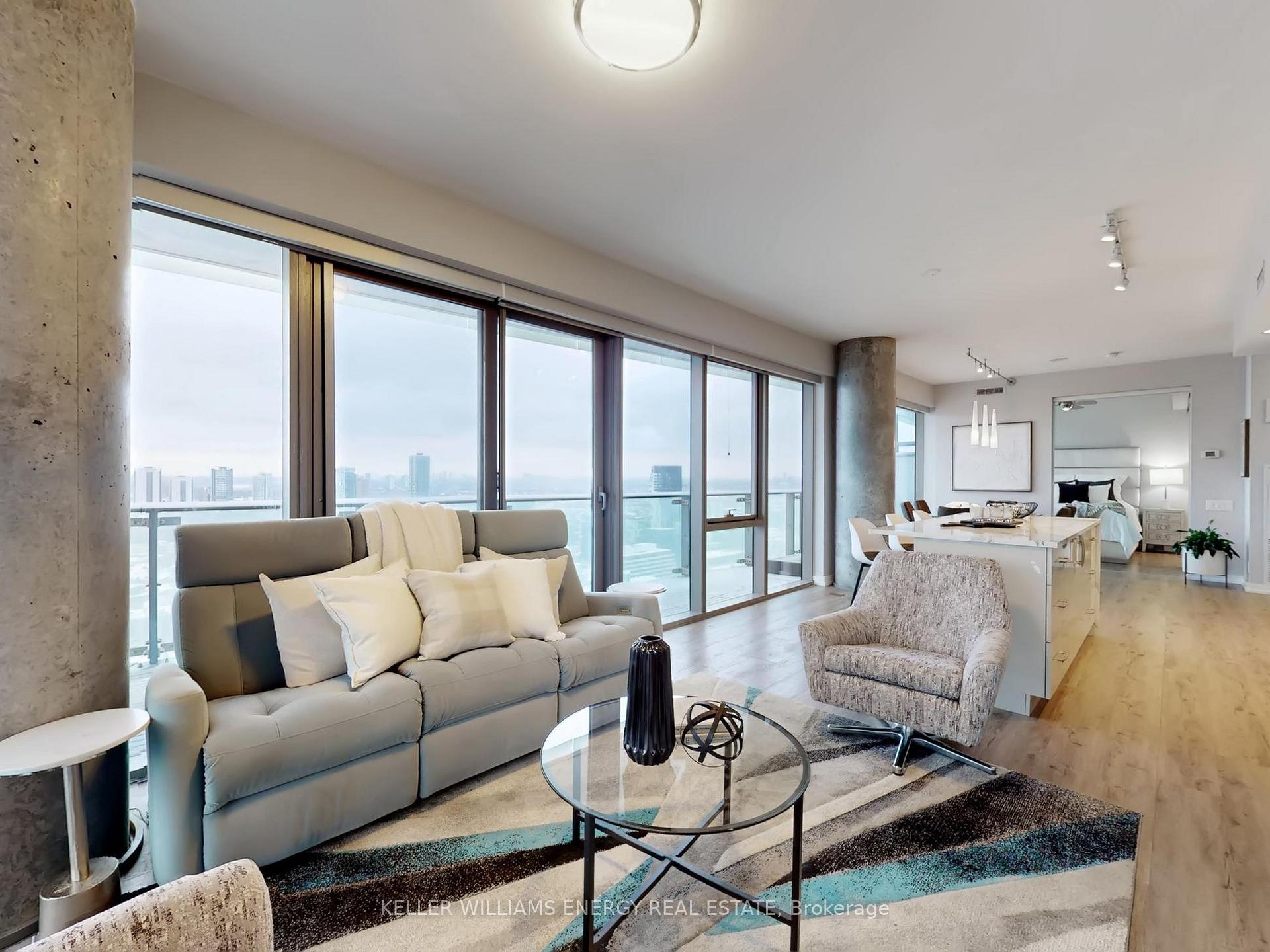 390 Cherry Street  #2902