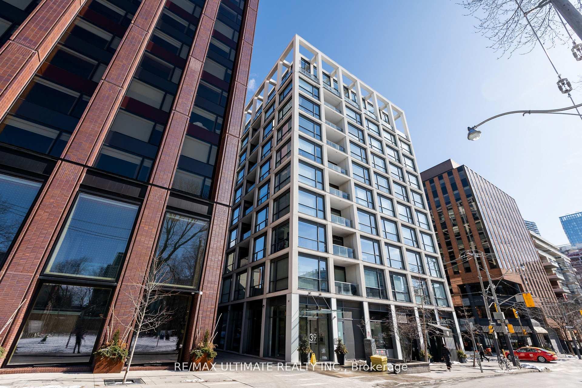 39 Brant Street  #206