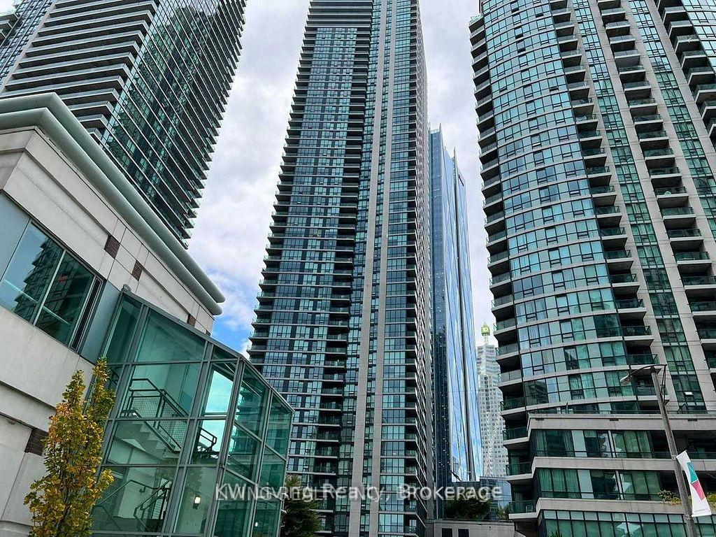 16 Harbour Street  #4405
