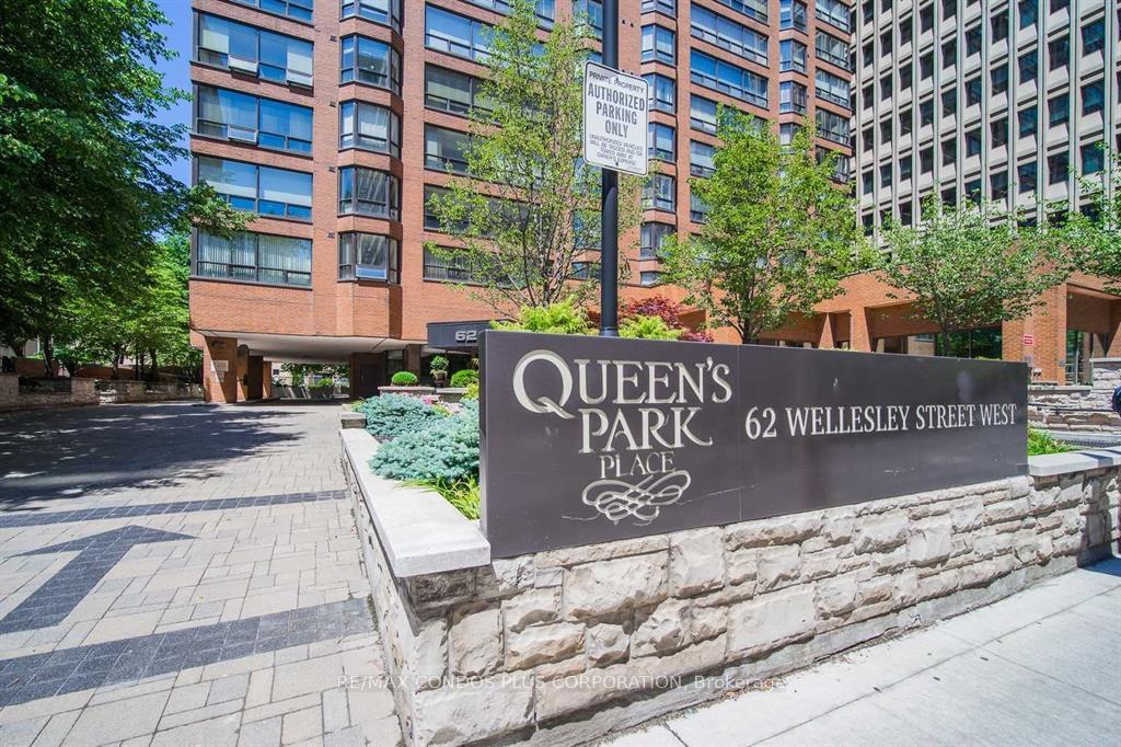 62 Wellesley Street W #803