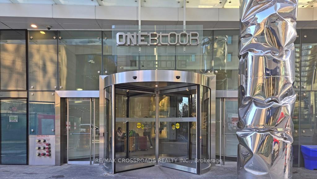 1 Bloor Street  #3208