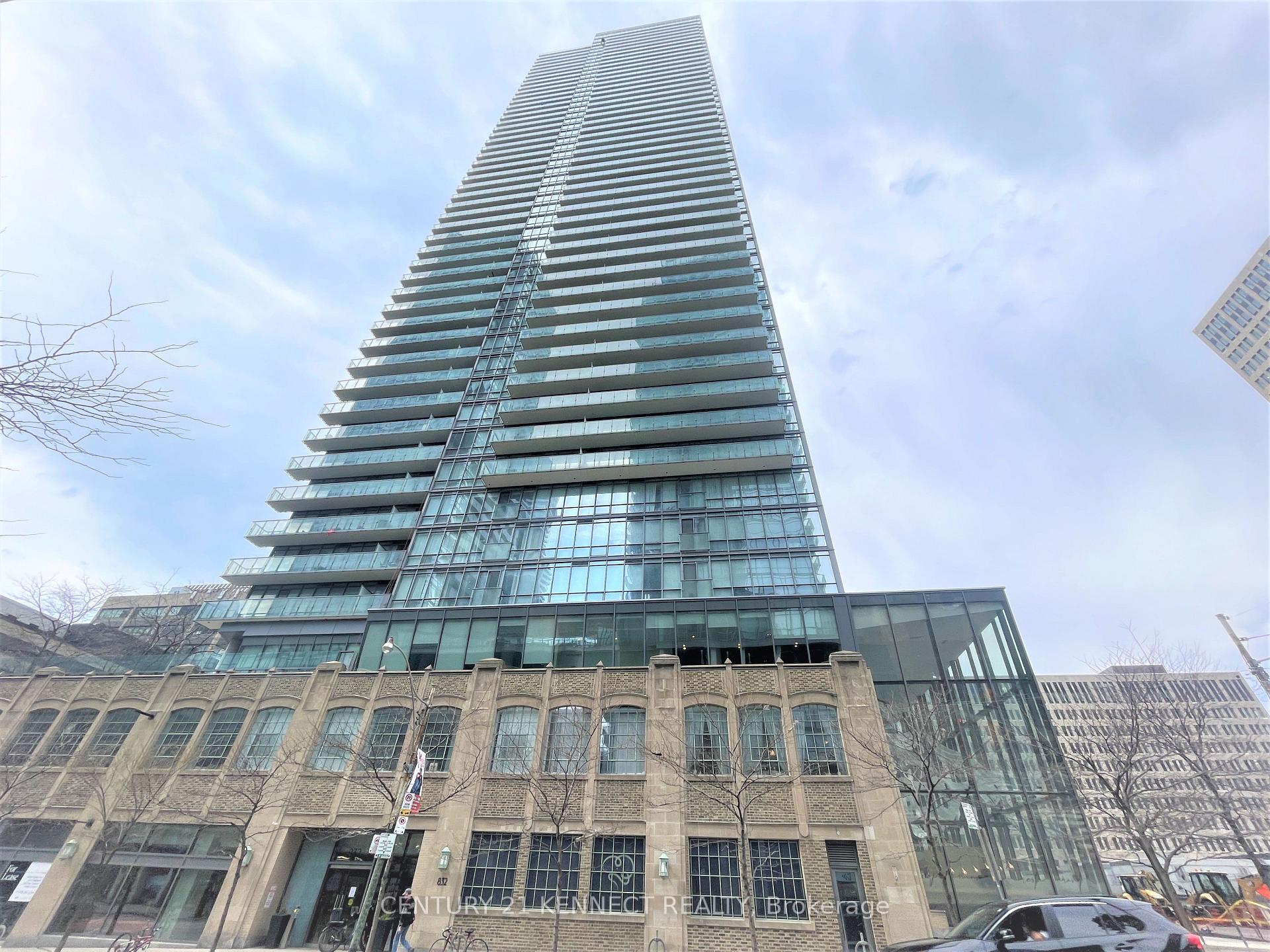 832 Bay Street  #608