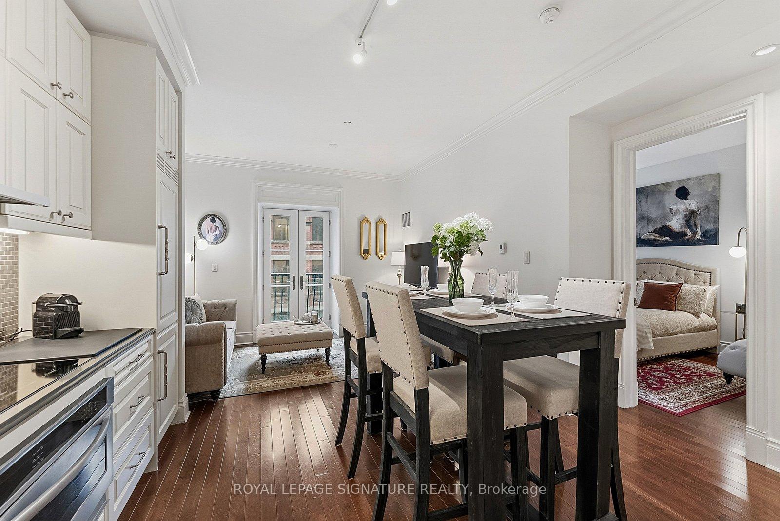 22 Leader Lane  #339